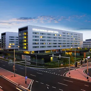 Отель Steigenberger Airport Amsterdam Схипхол