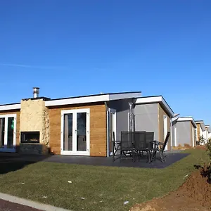 https://resort-mooi-bemelen-1.valkenburgaandegeul-hotels.com